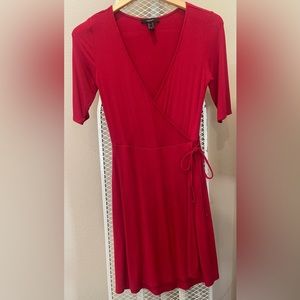 Forever 21 Red wrap dress size M